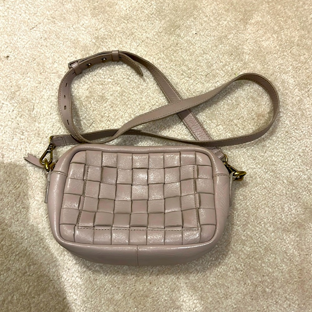 Cute weave crossbody